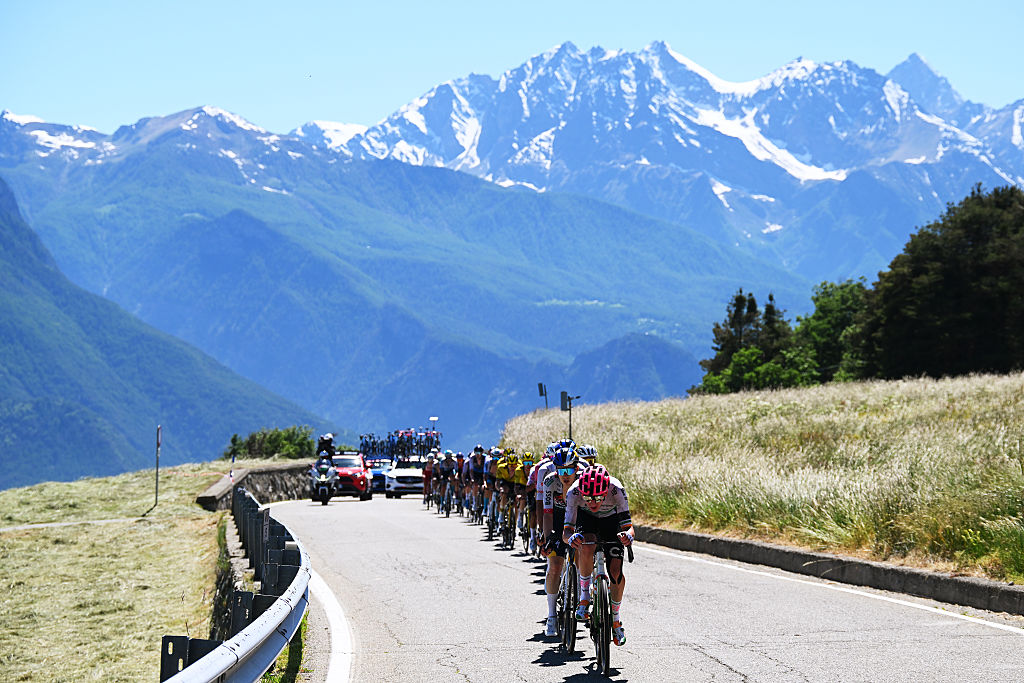 CHAMPOLUC ITALY MAY 30 Darren Rafferty of Ireland and Team EF Education EasyPost leads the peloton during the 108th Giro dItalia 2025 Stage 19 a 166km stage from Biella to Champoluc 1574m UCIWT on May 30 2025 in Champoluc Italy Photo by Tim de WaeleGetty Images