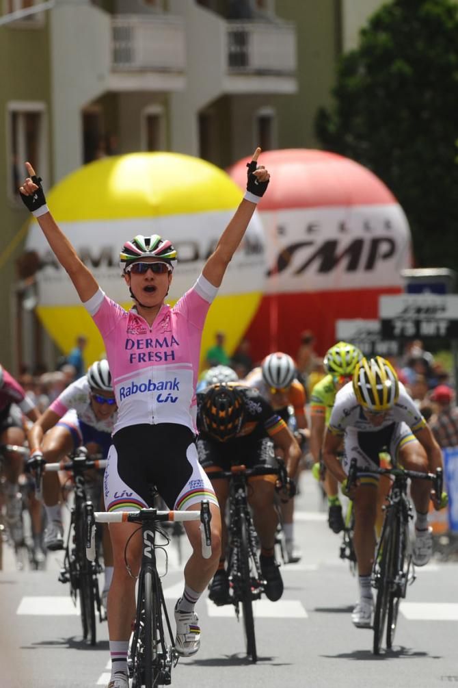 Marianne Vos wins stage 7 of the Giro Rosa