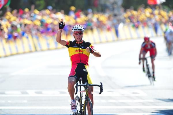 Philippe Gilbert (Omega Pharma-Lotto) wins alone