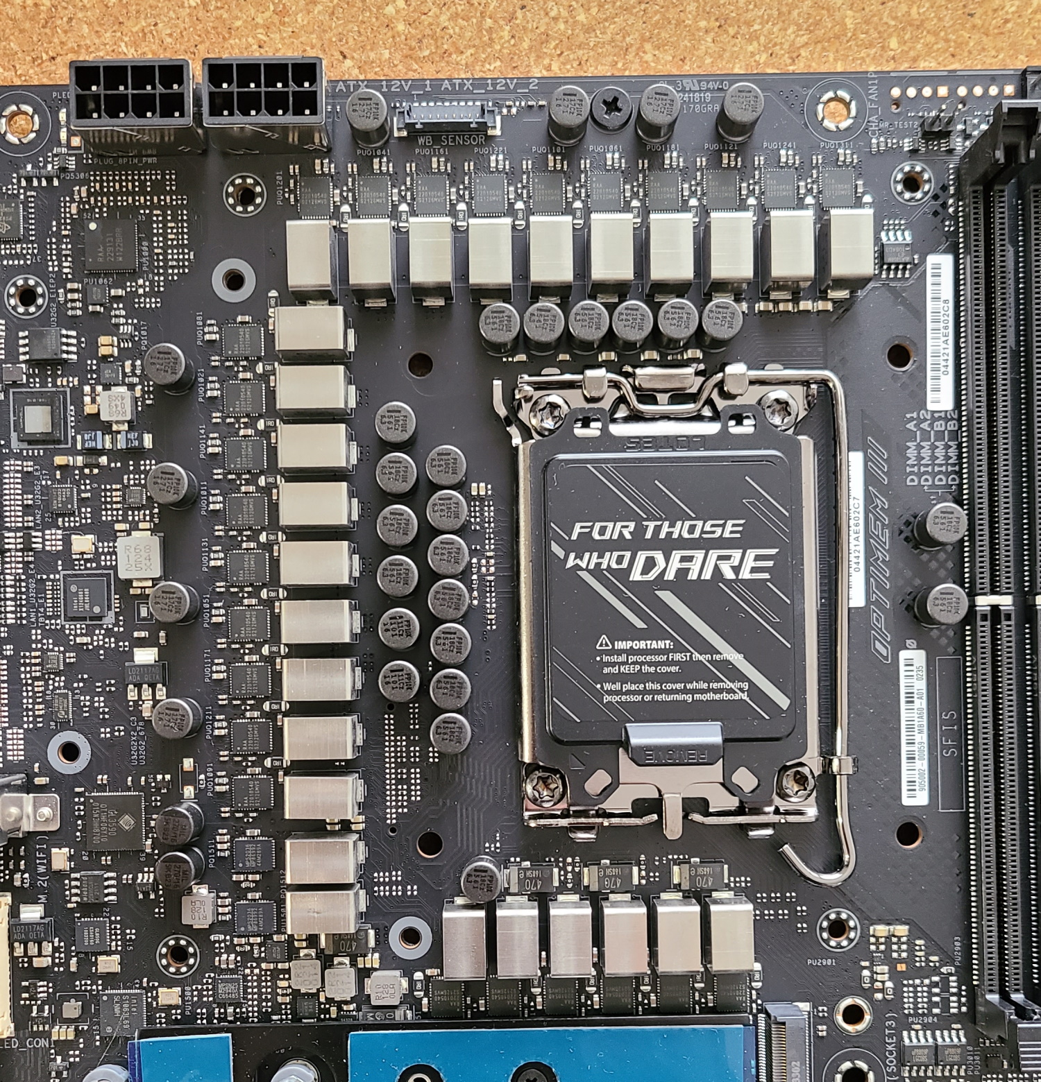 Asus ROG Maximus Z690 Extreme and Extreme Glacial Motherboard Review ...