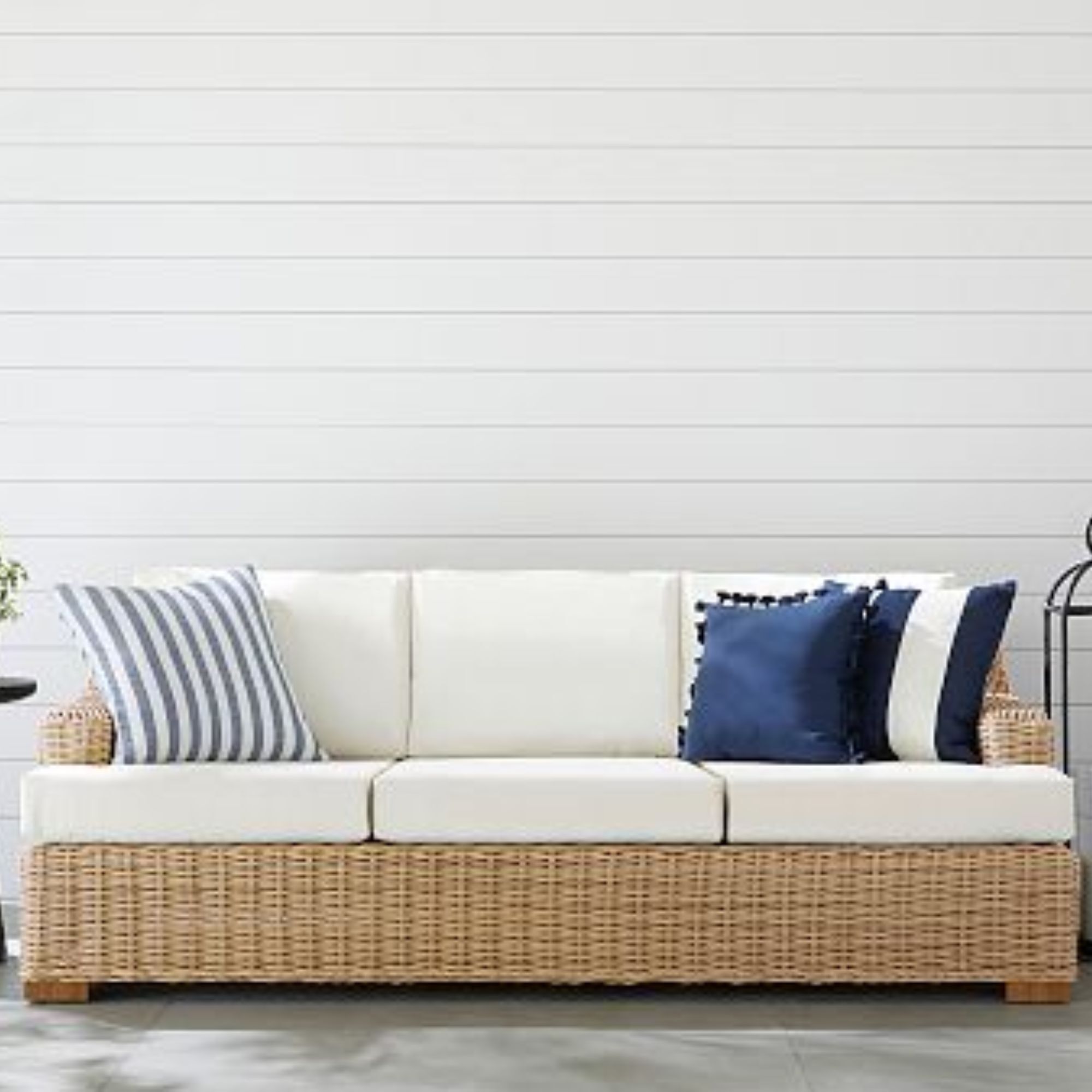 Huntington Wicker Slope Arm Outdoor Sofa (84")