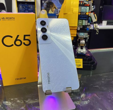 realme C65