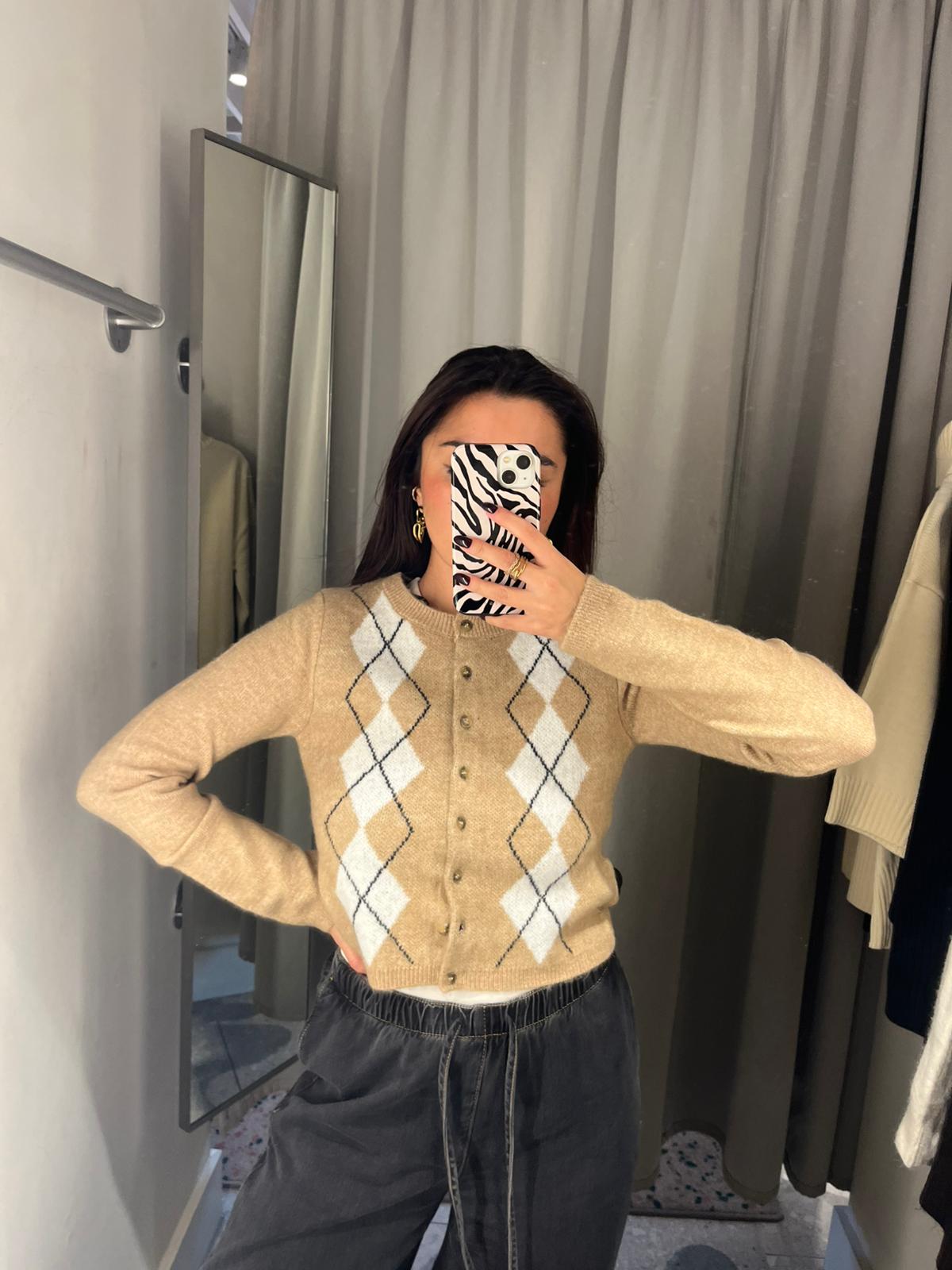 Senior Shopping Editor Marina wearing an H&amp;amp;M arygle cream knit