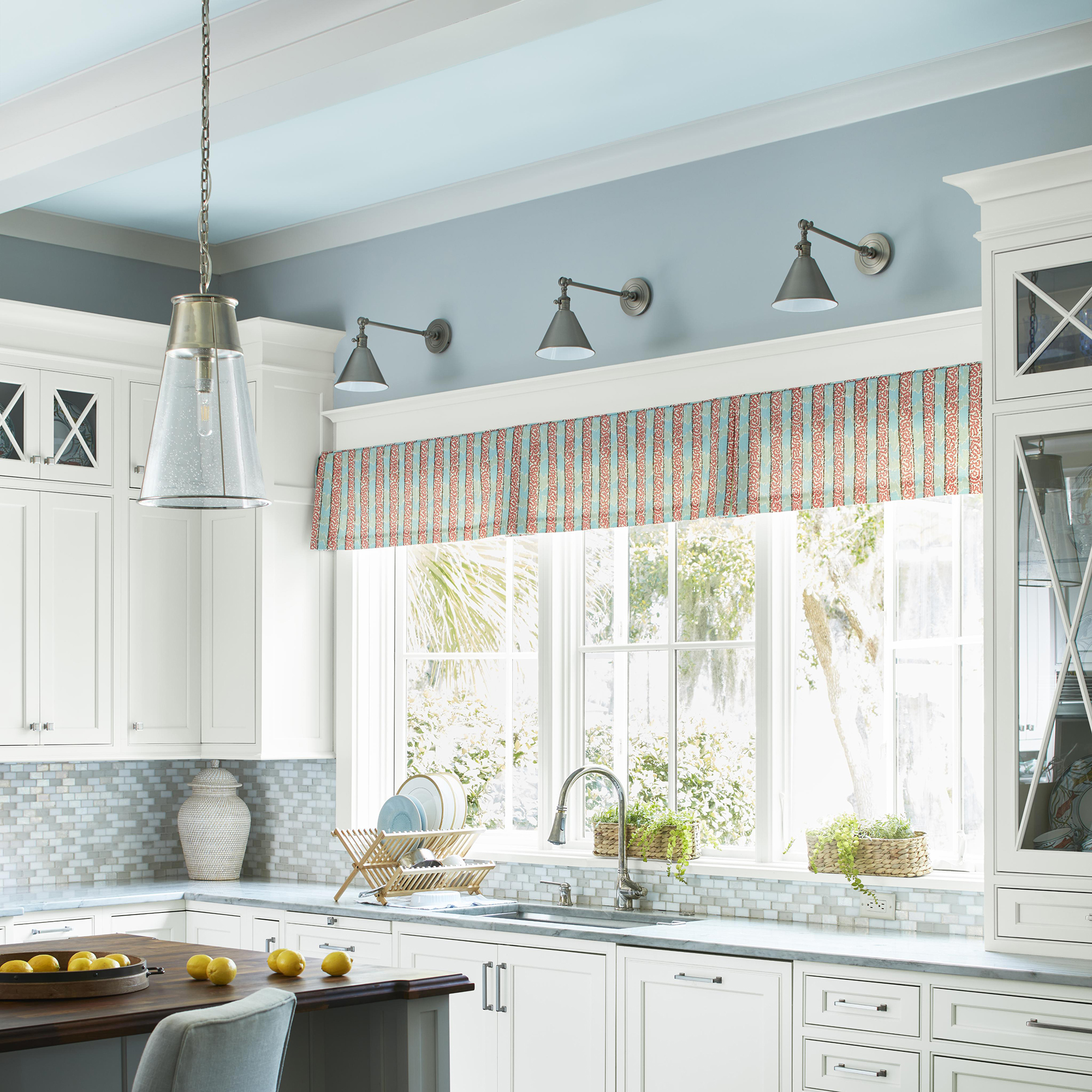 Benjamin Moore blue kitchen walls colour capping