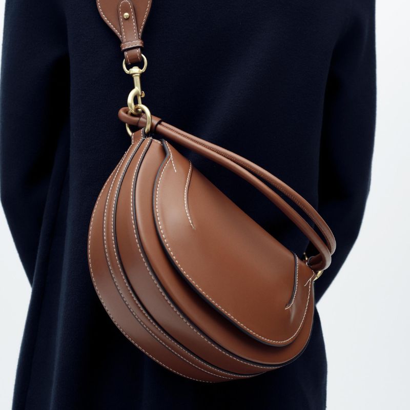 CANVAS STITCH DETAIL CROSSBODY BAG on model