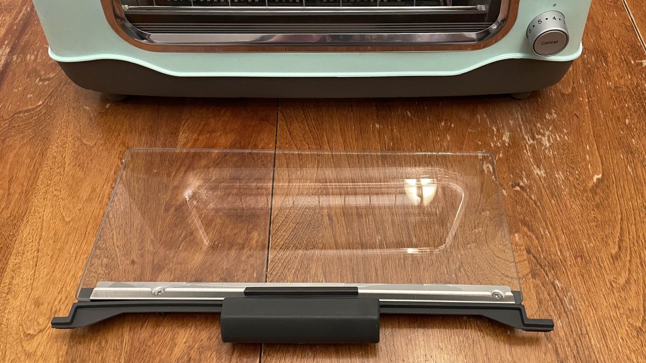 DASH Clear View Toaster glass viewer