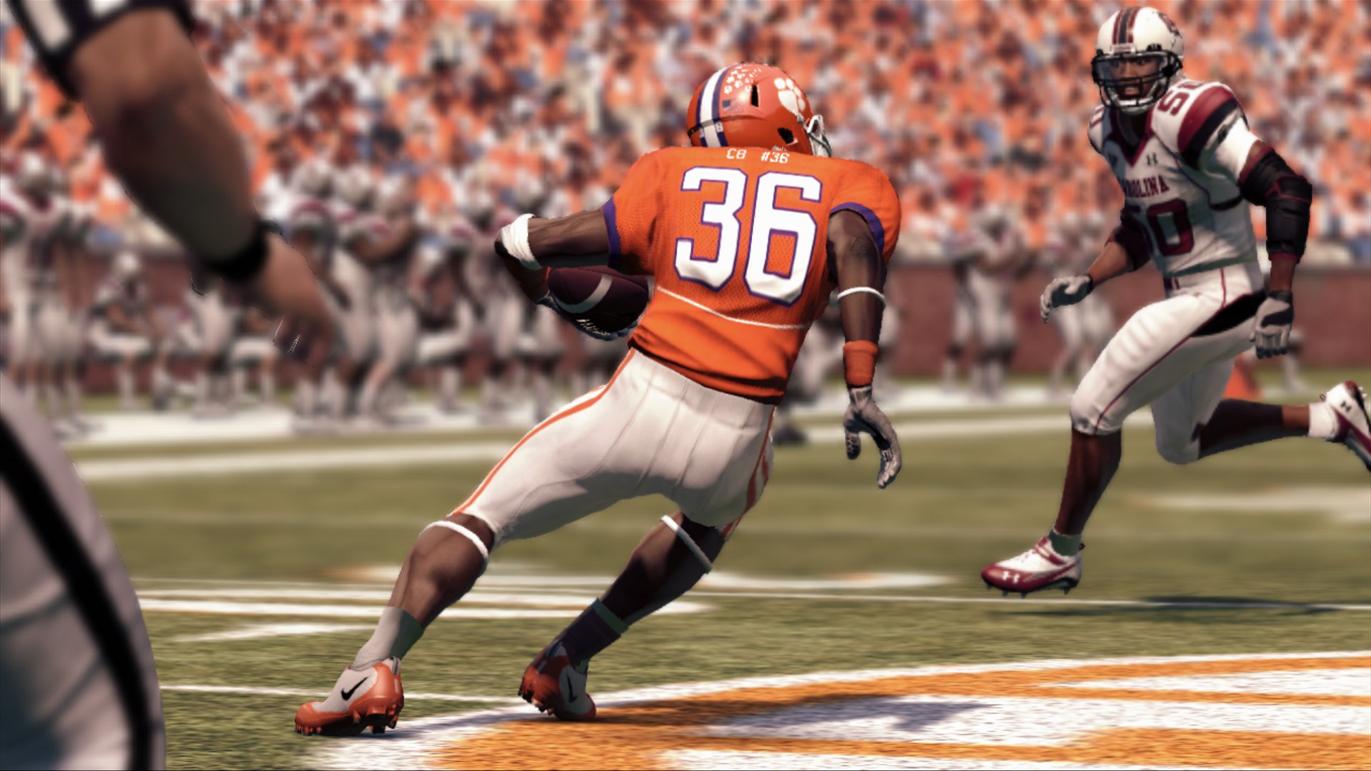 Game football 11. NCAA Football 11. NCAA обои на ПК. GTA Football Player. NCAA Football 13 ps3 Wallpapers.