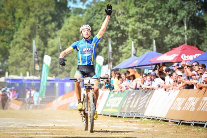 BH-Suntour-KMC's Jordan Sarrou claims his victory in the under 23 men's cross country in Pietermaritzburg
