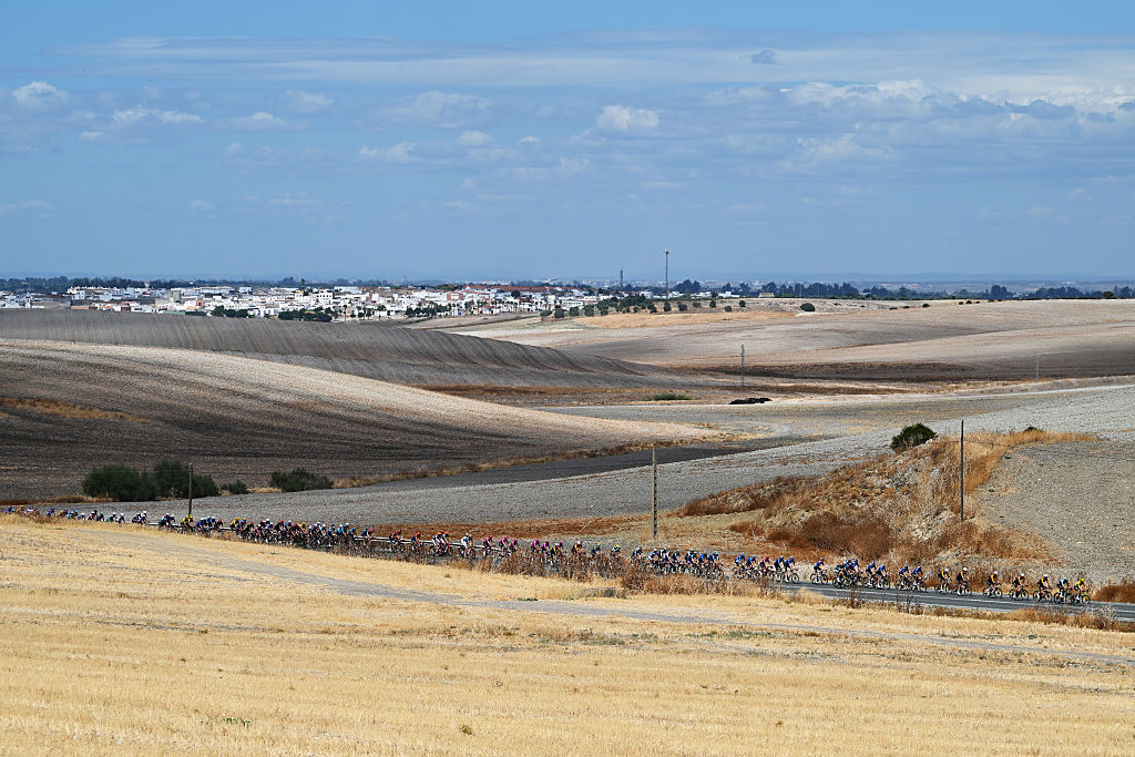 SEVILLA, SPAIN - SEPTEMBER 09: A general view of the peloton competing during the La Vuelta - 81st Tour of Spain 202, Stage 17 a 185km stage from Dos Hermanas to Sevilla / #UCIWT / stage from on September 09, 2026 in Sevilla, Spain. (Photo by Tim de Waele/Getty Images)