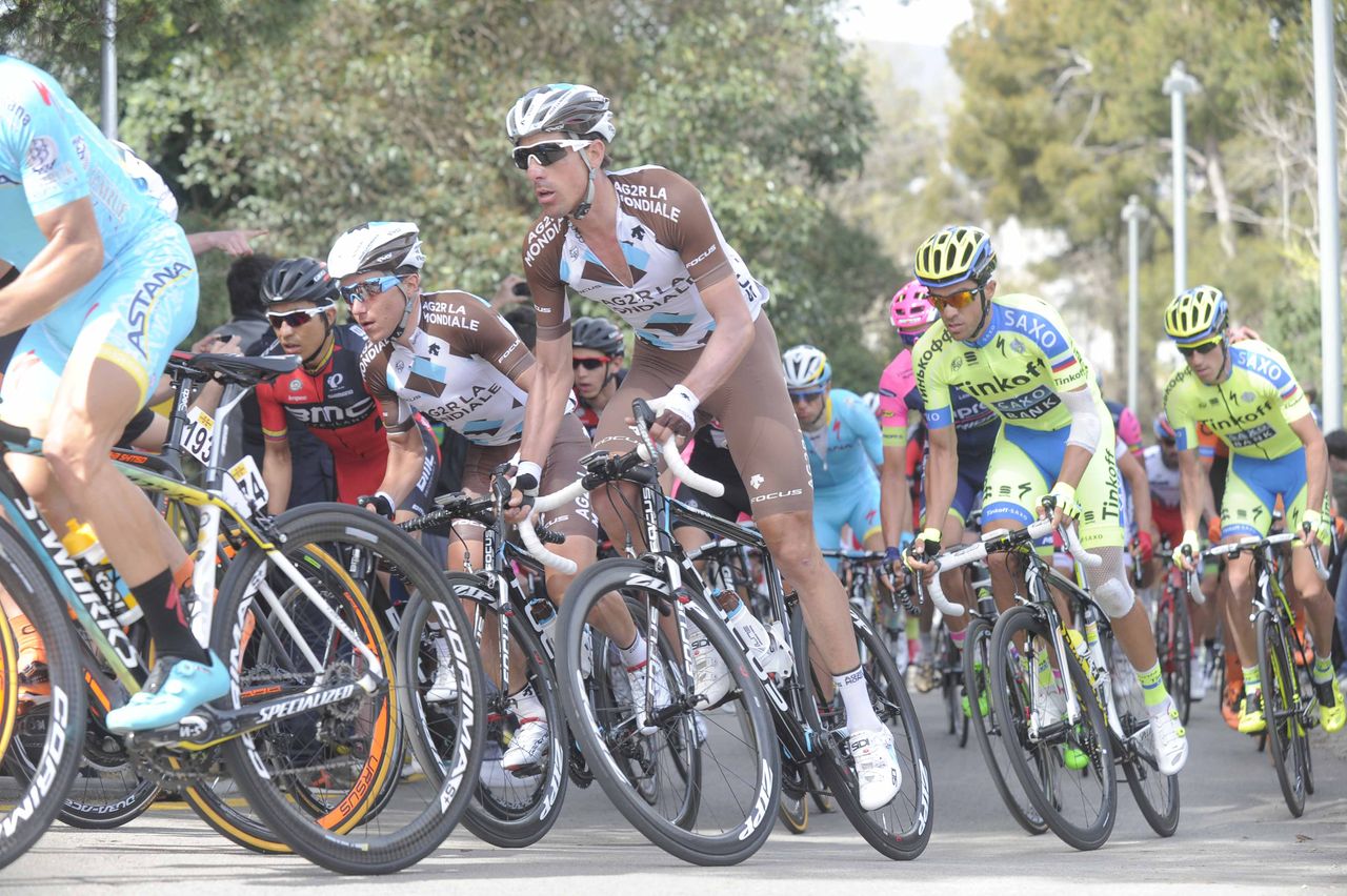 S&eacute;bastien Minard riding in support of teammate Domenico Pozzovivo (AG2R La Mondiale)