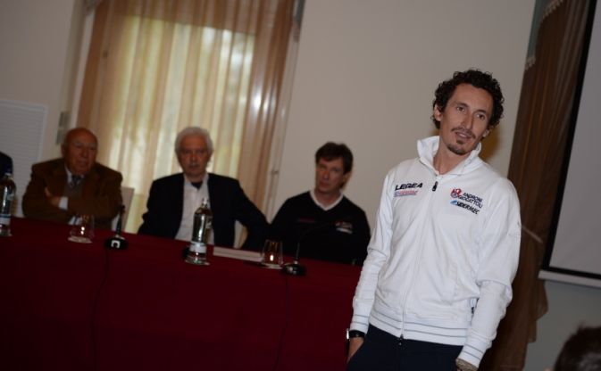 Franco Pellizotti speaks to the team