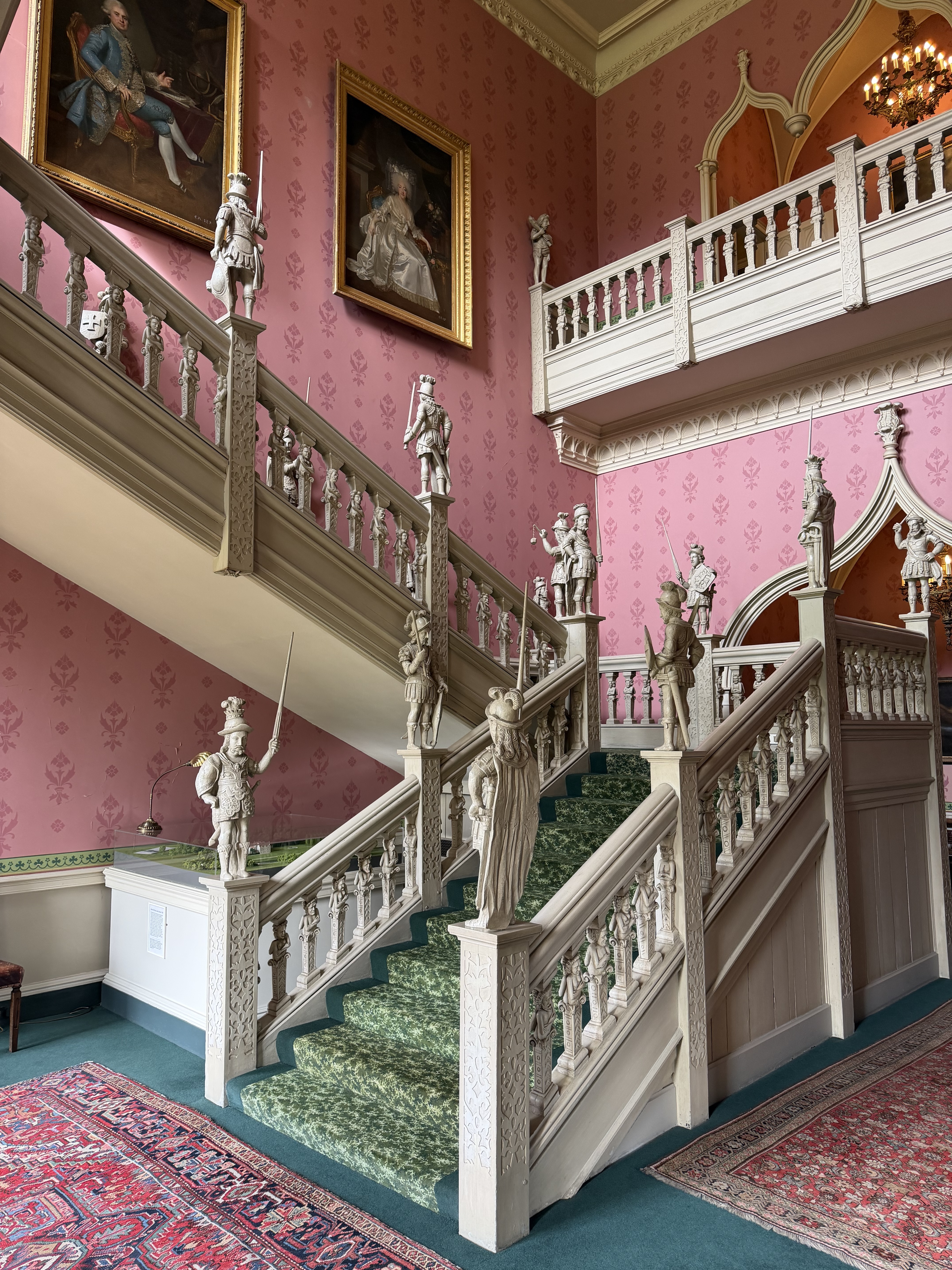 An image of the entry in Hartwell House.