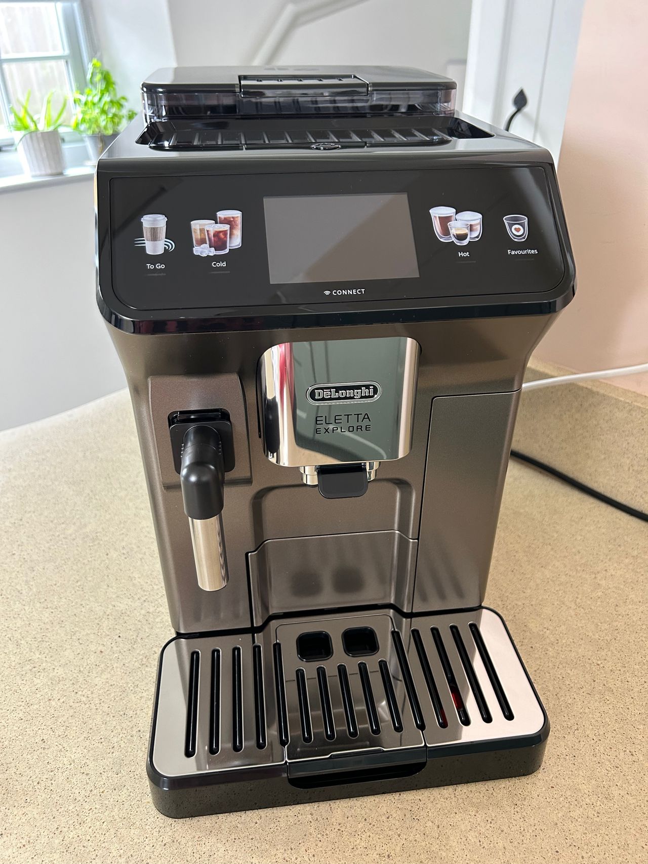 De'Longhi bean to cup coffee machine testing at home