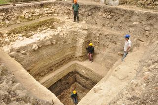 Maya excavations at Ceibal