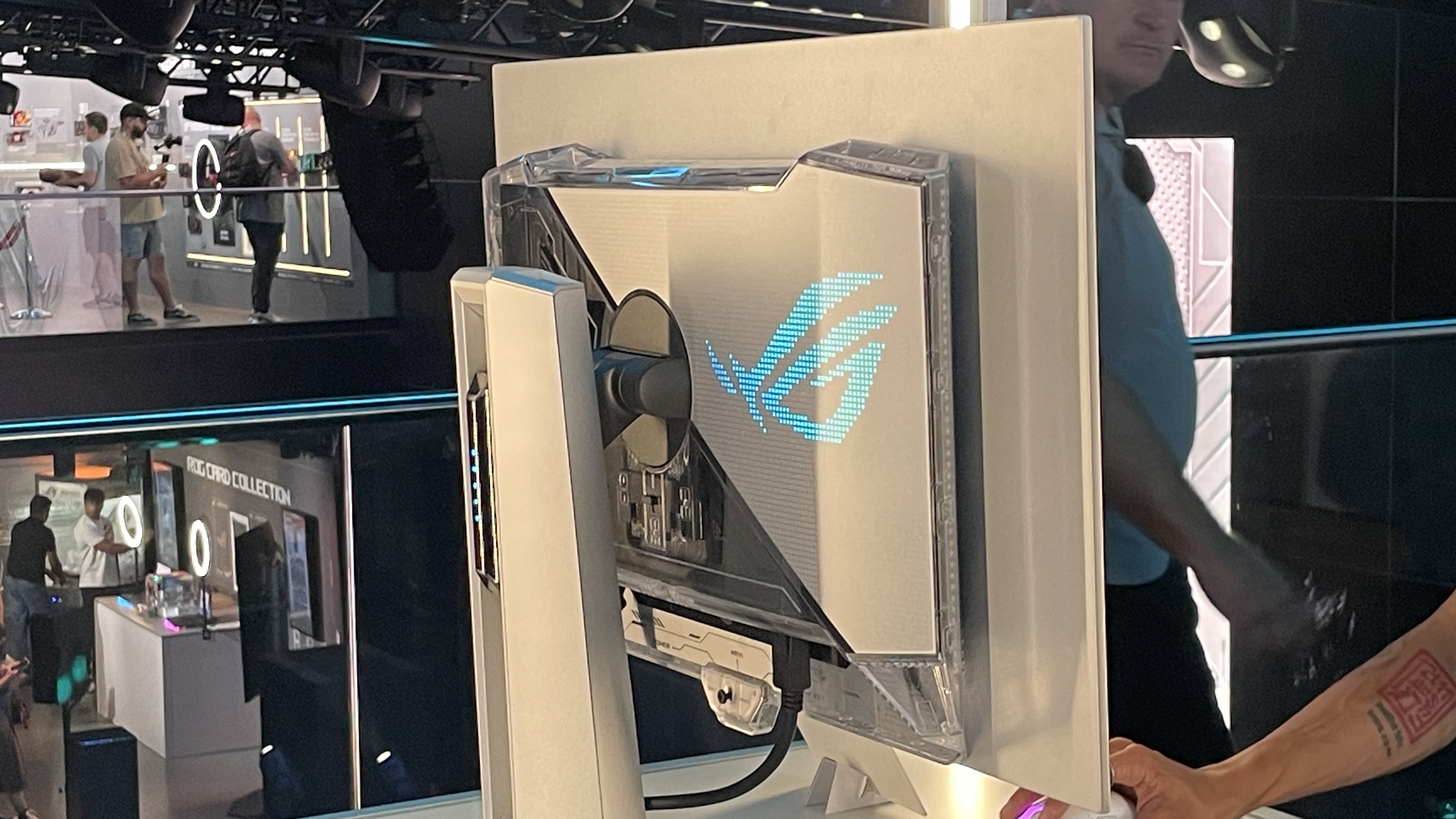 An ROG Swift OLED PG27AQWP-W gaming monitor