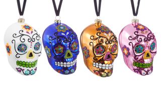 Decorative glass skulls