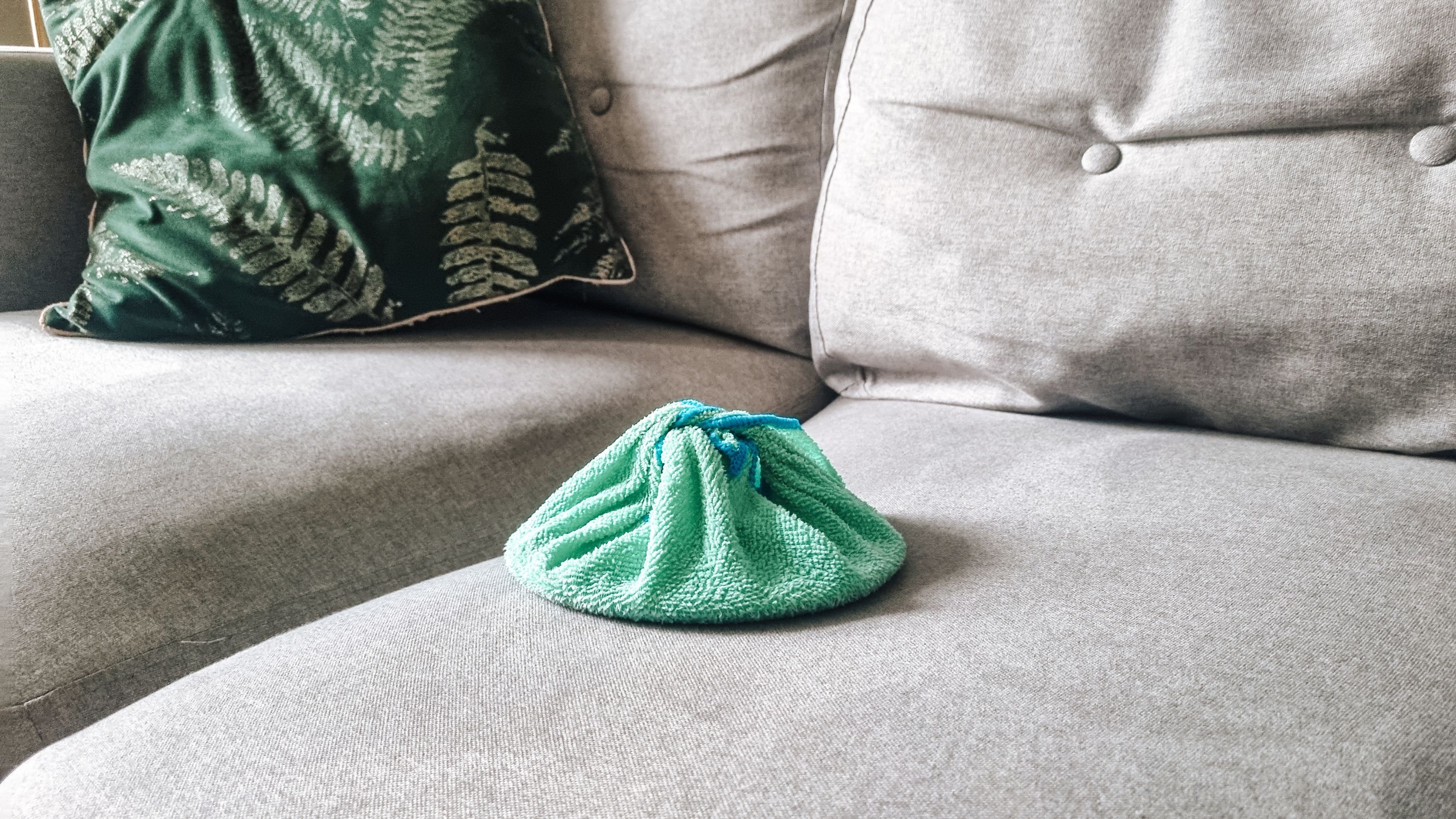 Signs That Your Upholstery Items Need Sofa Cleaning in NYC