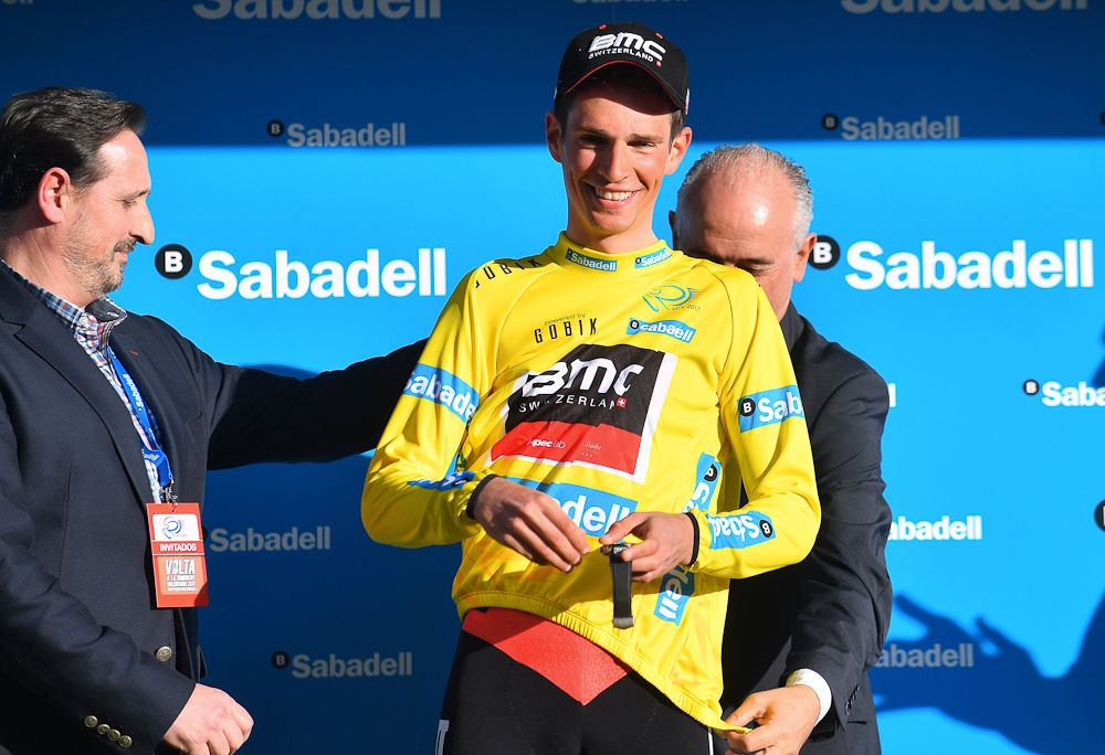 Manuel Senni in yellow at the Volta a La Valenciana