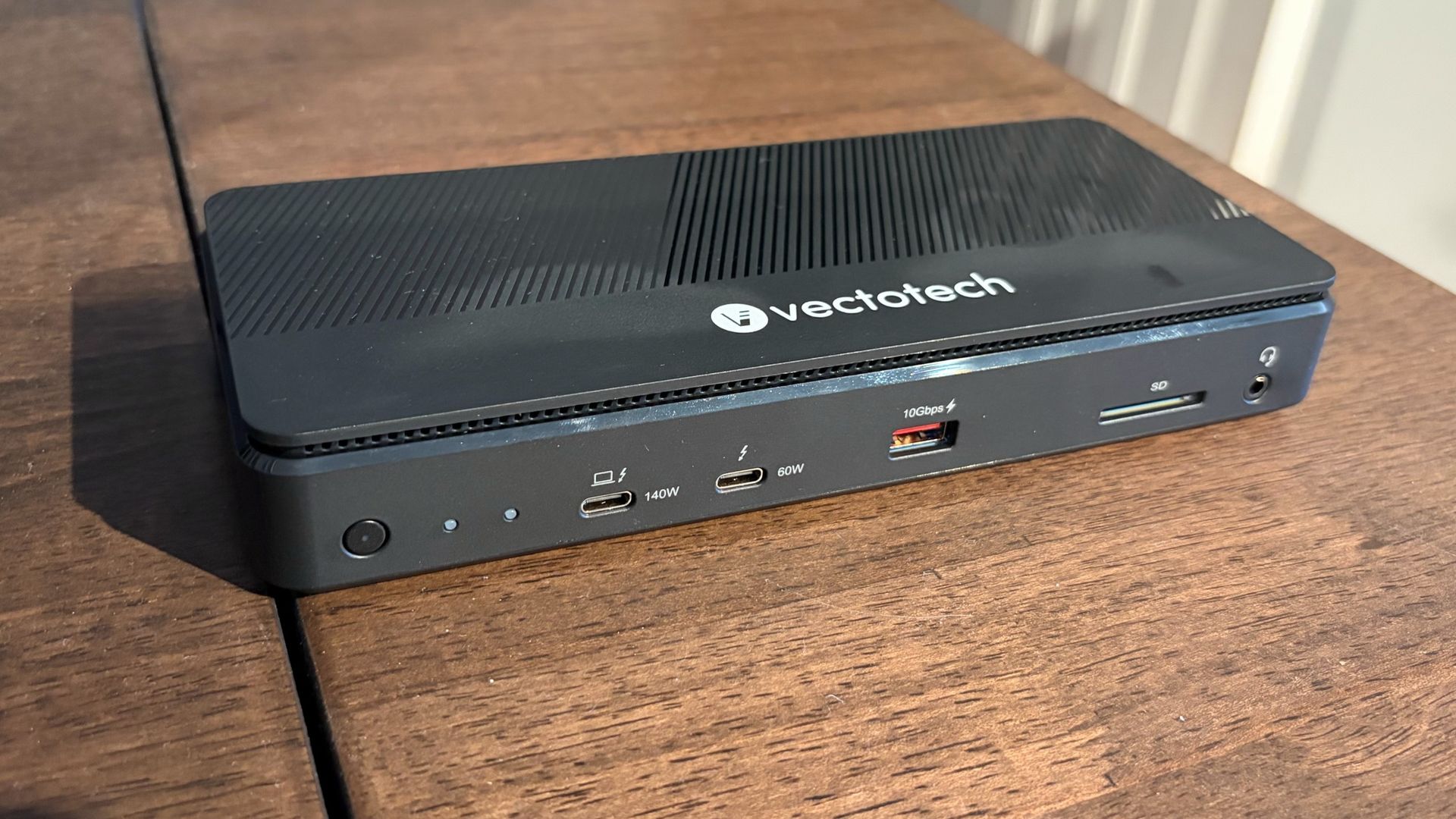 VectoTech V-Core vs Orico TB5