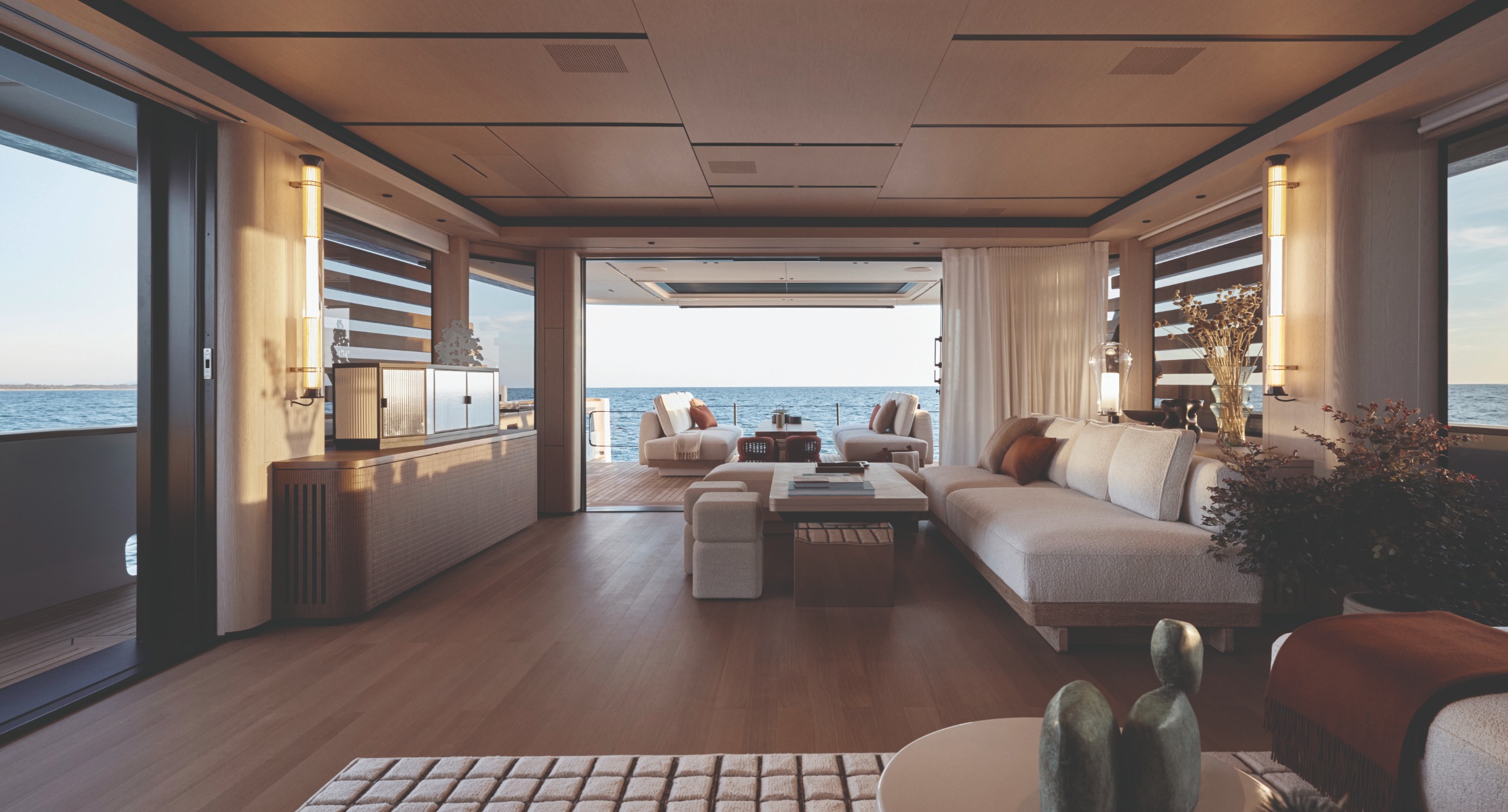 Azimut Magellano 27M yacht by Michele de Lucchi