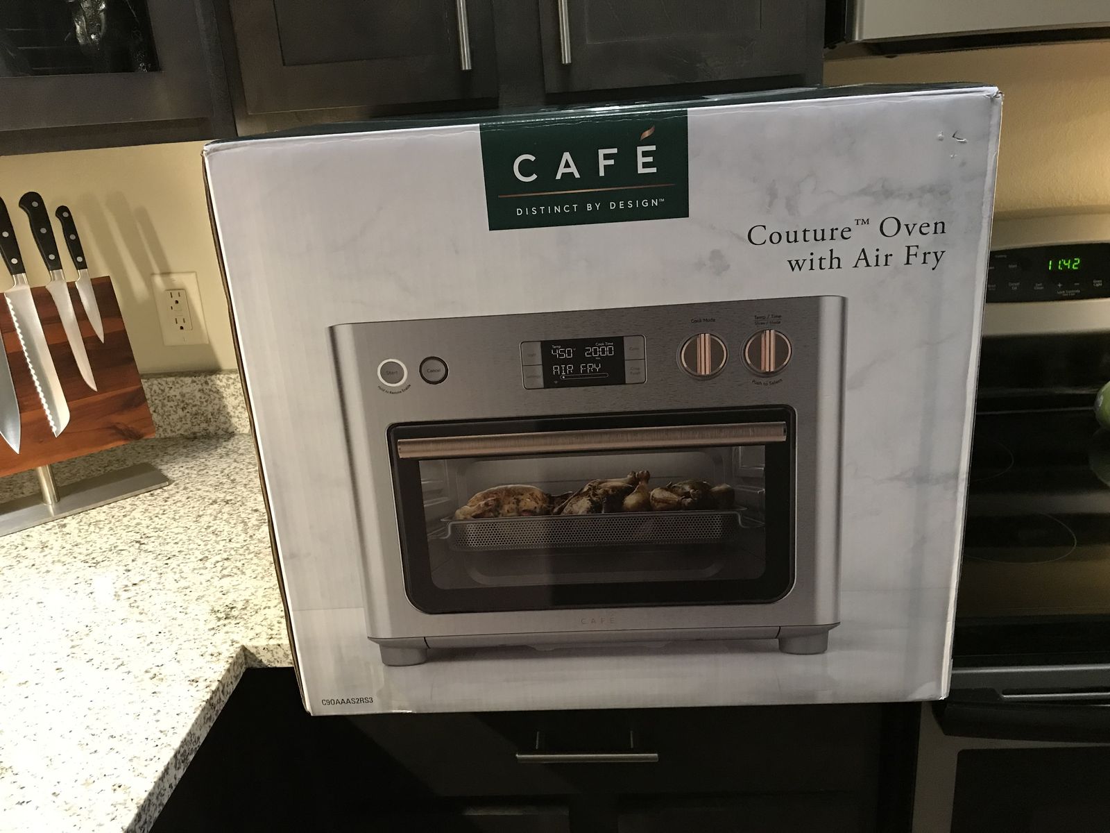 Café Couture Oven with Air Fry Review Homes & Gardens