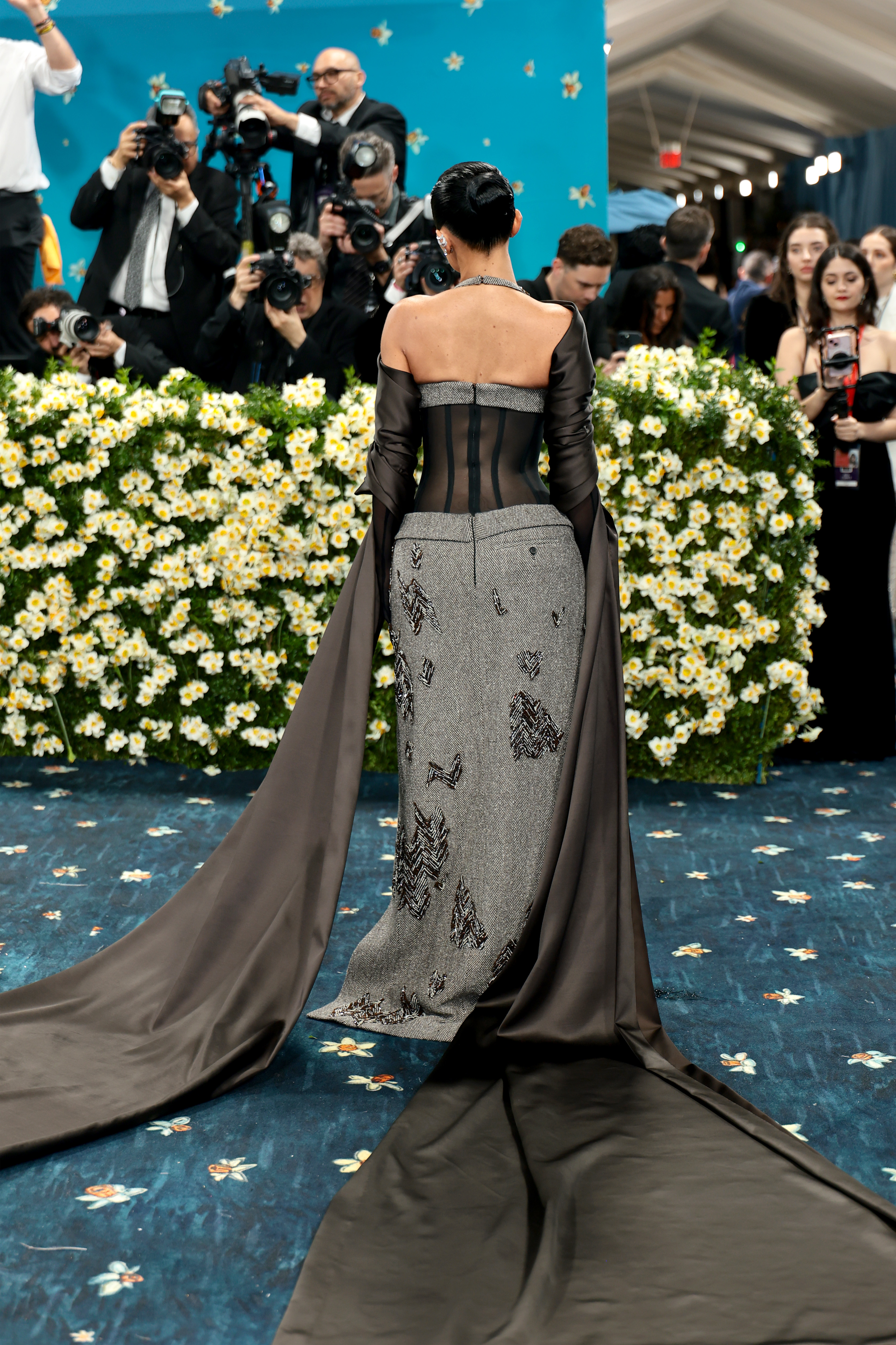 kylie jenner wears a corset dress on the met gala red carpet 2025