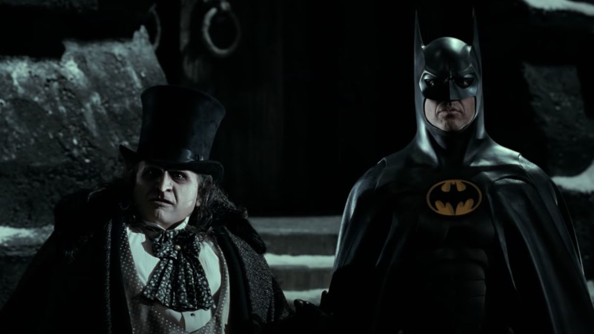 Danny DeVito and Michael Keaton in Batman Returns