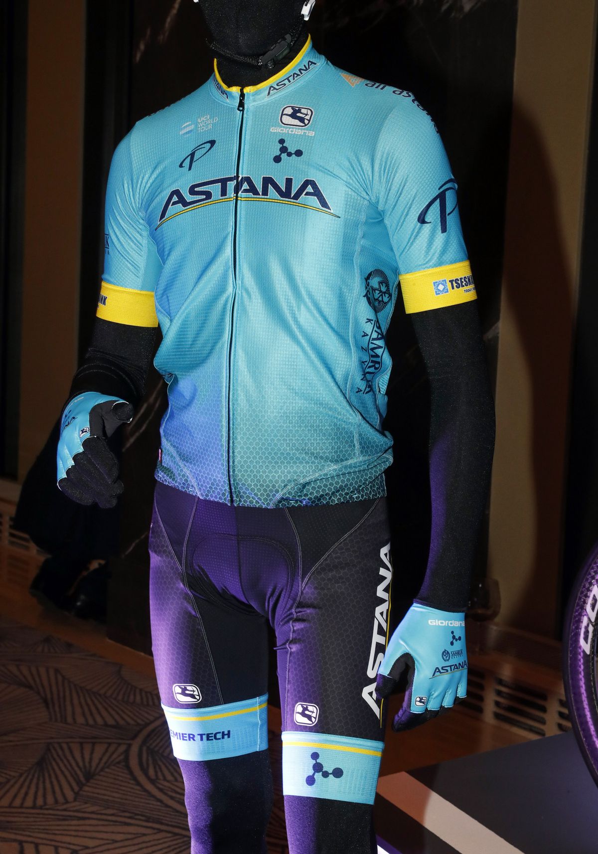 The 2018 Astana team kit