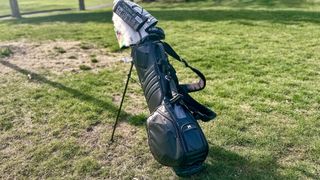 MNML 2 golf bag