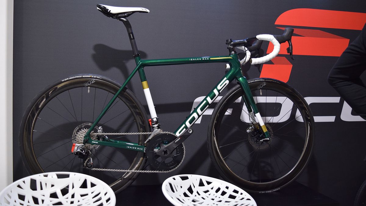 A Focus Izalco Max Disc in a deep green finish
