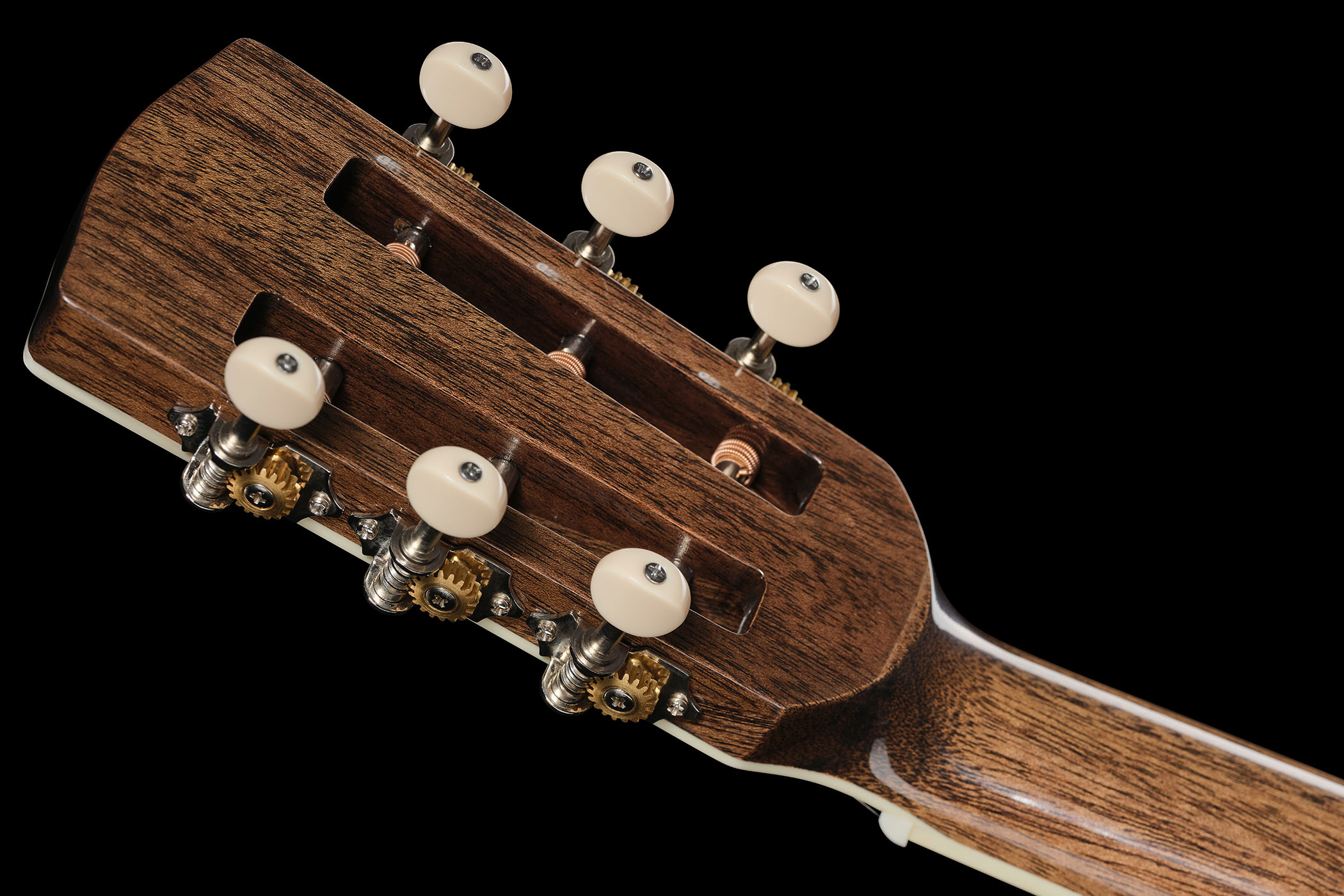 Harley Benton CLF-50E Parlor Metallic: the compact-bodied acoustic has been launched with a range of metallic finishes.