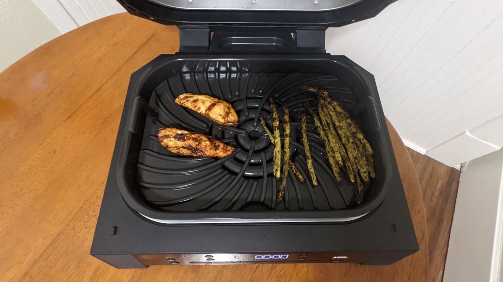 Ninja Foodi Smart XL 6in1 Indoor Grill & Air Fryer with Built in