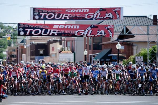 The men take to the start line