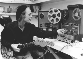 Brian Eno plug in