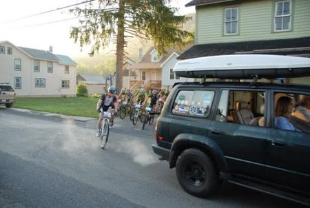 Mike Herman (Purple Lizard Maps) leads out the start.