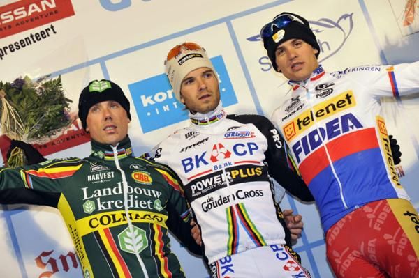 Sven Nys (2nd, Landbouwcredit-Colnago), Niels Albert (1st, BKCP-Powerplus) and Zdeneck Stybar (3rd, Fidea-Telenet)