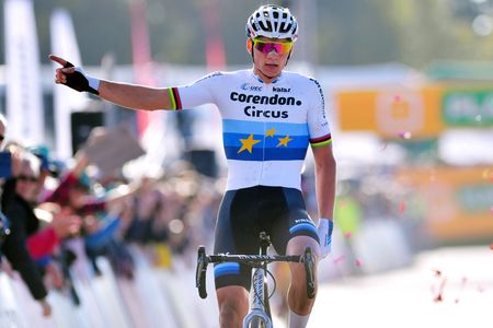 Mathieu van der Poel wins in Boom