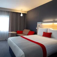 Holiday Inn Express Cheltenham Town CentreDistance:Tripadvisor rating: