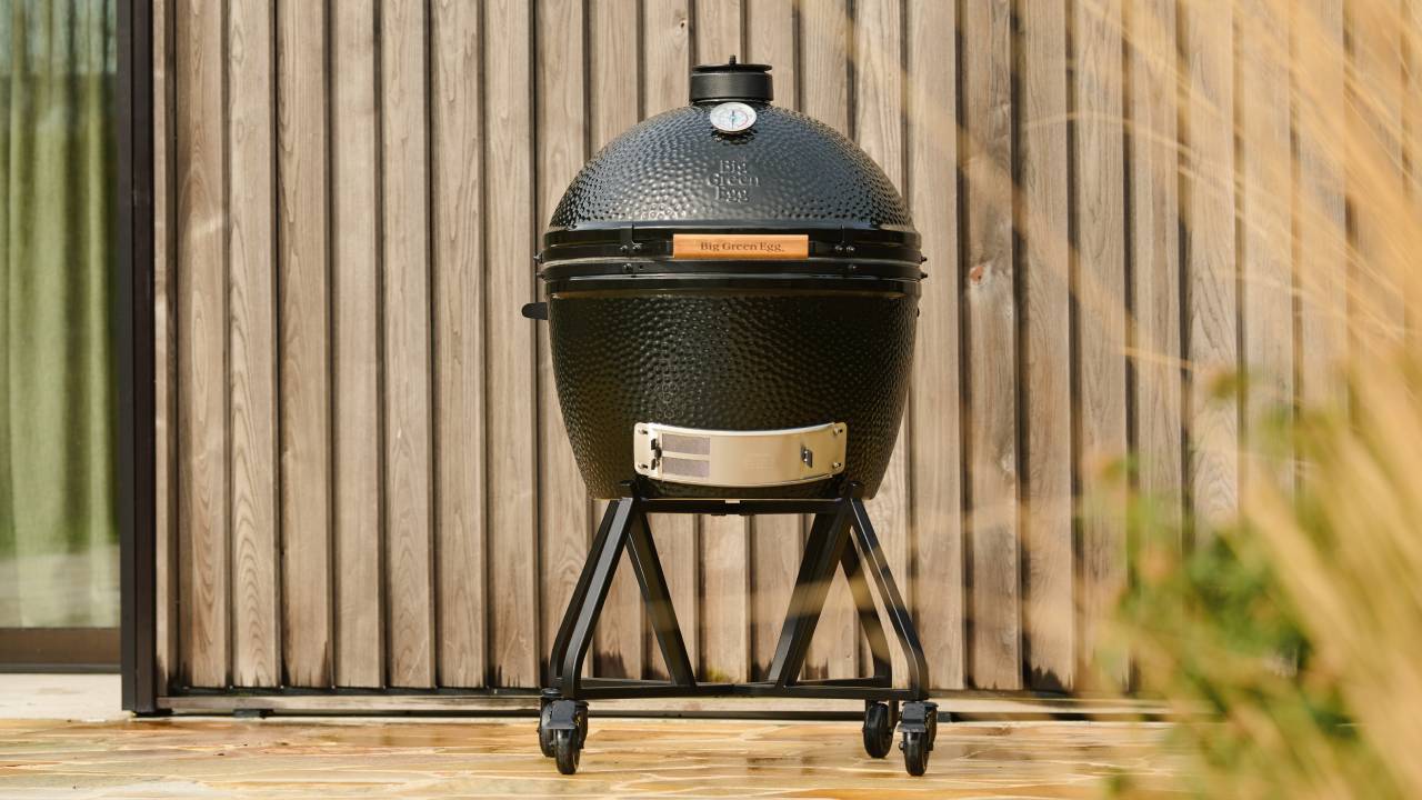 Big Green Egg The Onyx