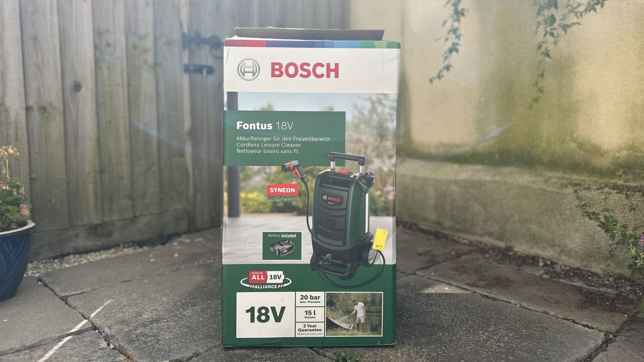 Bosch Cordless Outdoor Pressure Washer Fontus 18V