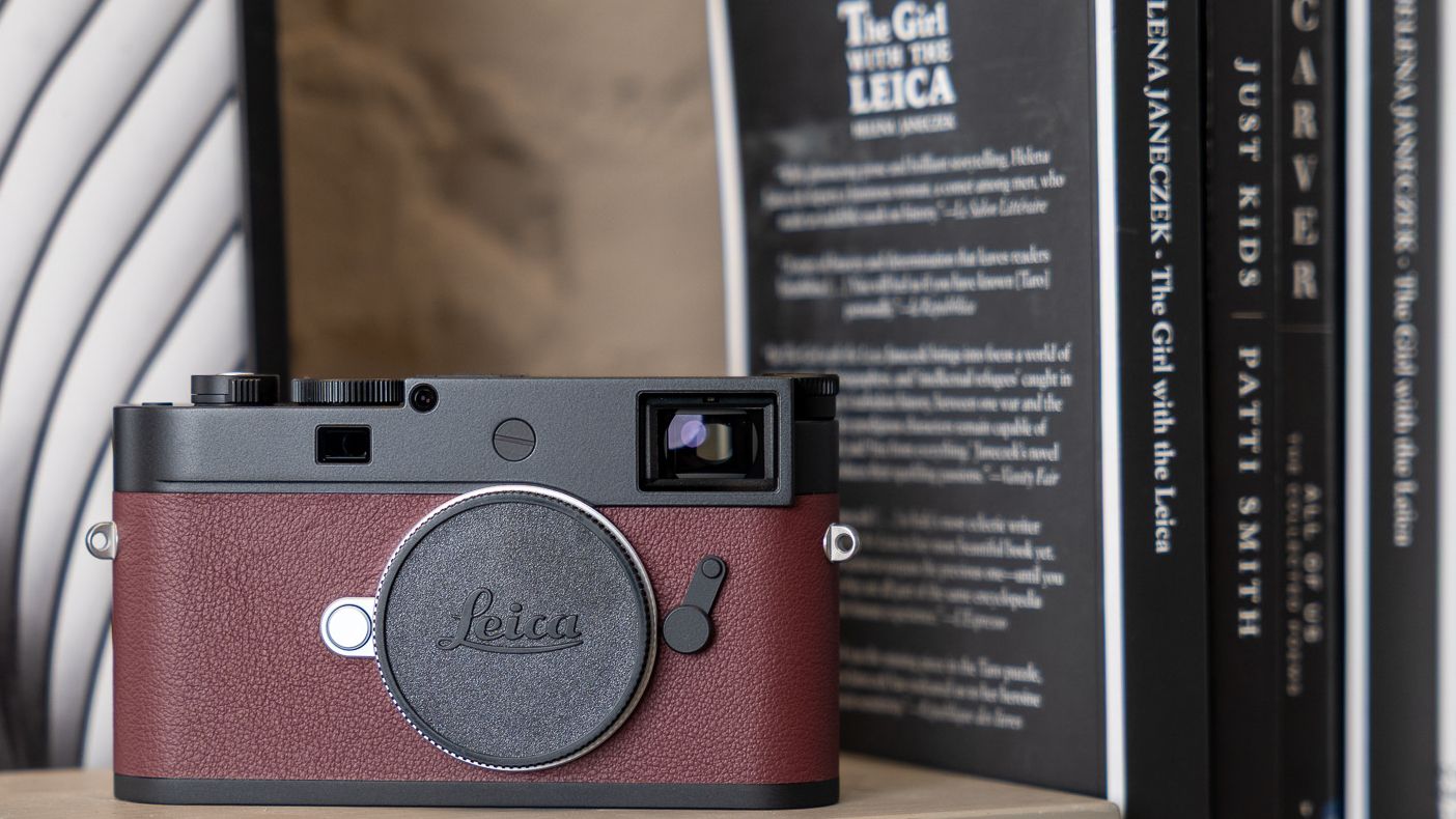 Leica launches special limited-edition "Chicago Edition 17" rangefinder camera, celebrating its first Illinois store – and it's expected to sell out in no time