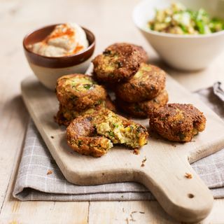Vegetarian Dinner Party Starter: Falafel with Houmous and Grains