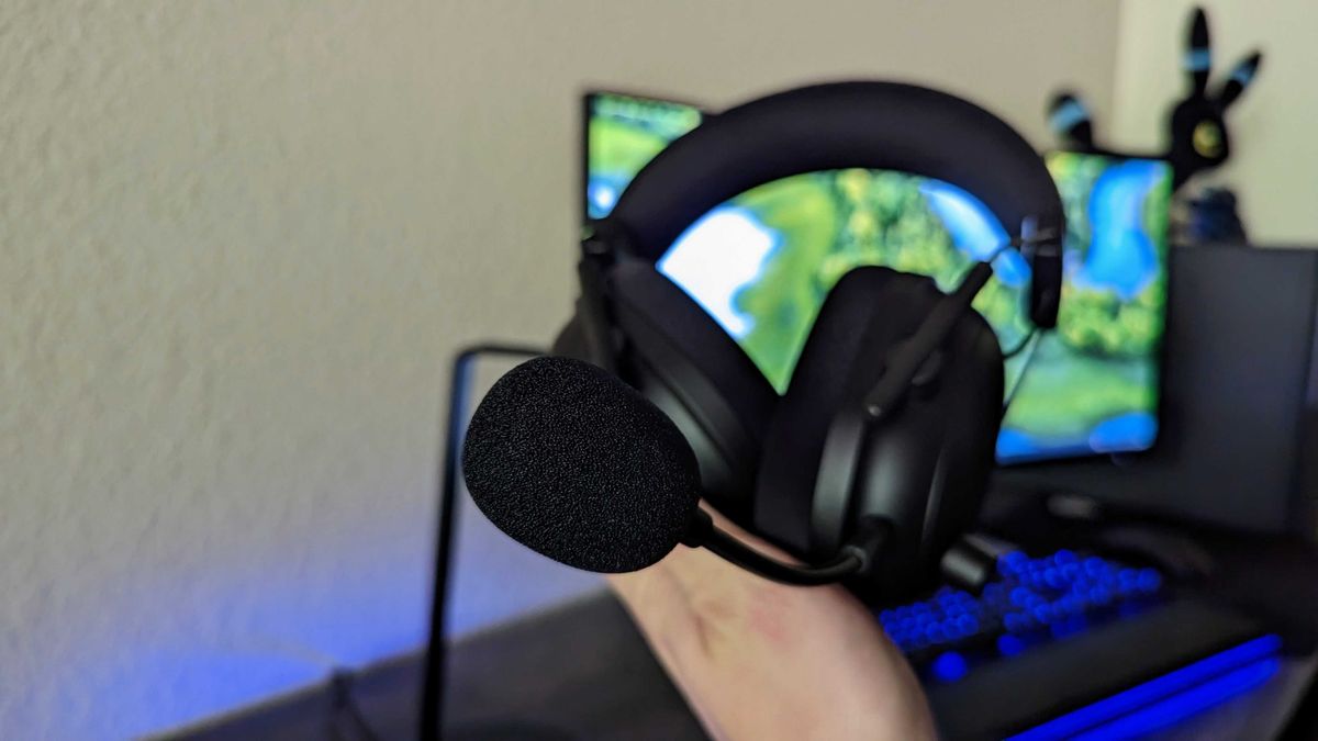 Razer BlackShark V2 Pro (2023) headset review: Still one of the best ...