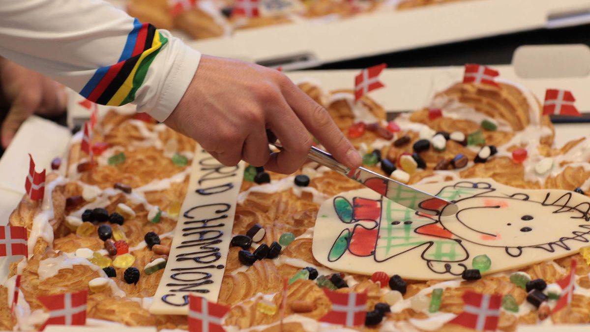 The U23 'cross world champion also received a cake