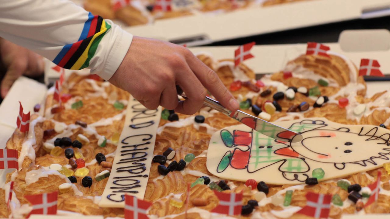 The U23 'cross world champion also received a cake