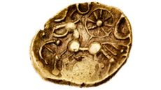 This rare gold coin was minted in the time between Julius Caesar's unsuccessful invasions and Roman emperor Claudius' successful invasion of Britain.