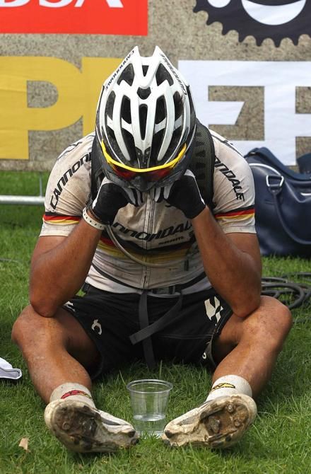 Manuel Fumic recovers