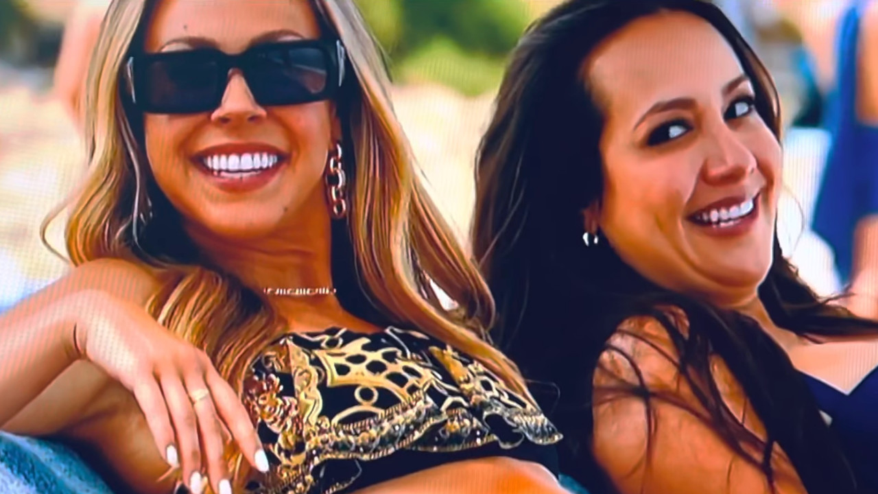 Survivor castaways Angelina And Kara cameo on The White Lotus.