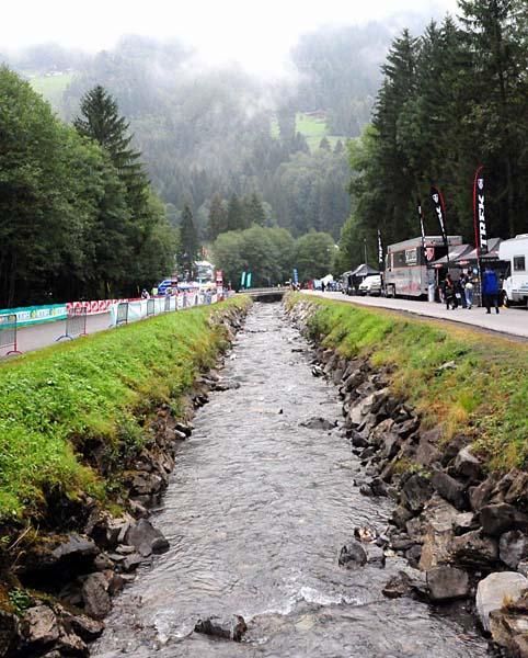 The starting straightaway