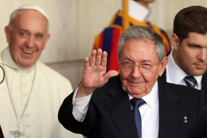 Raul Castro and Pope Francis